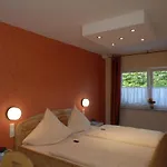 Hotel Eifeltor 3*