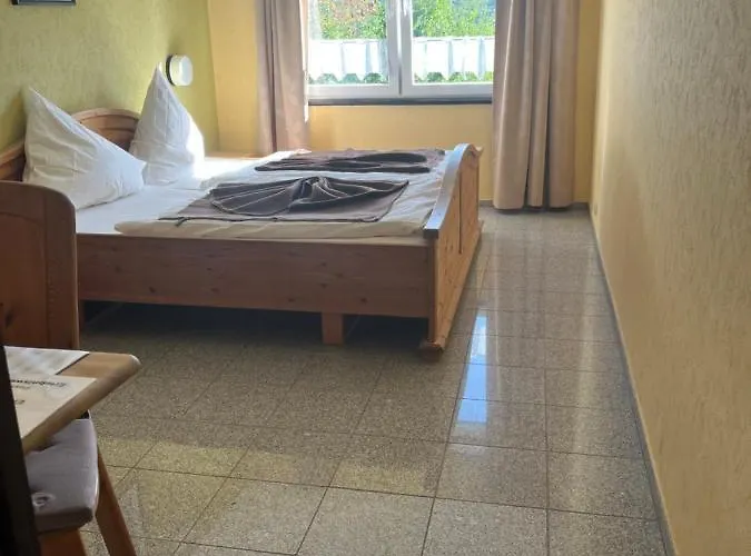 Eifeltor מכרניך